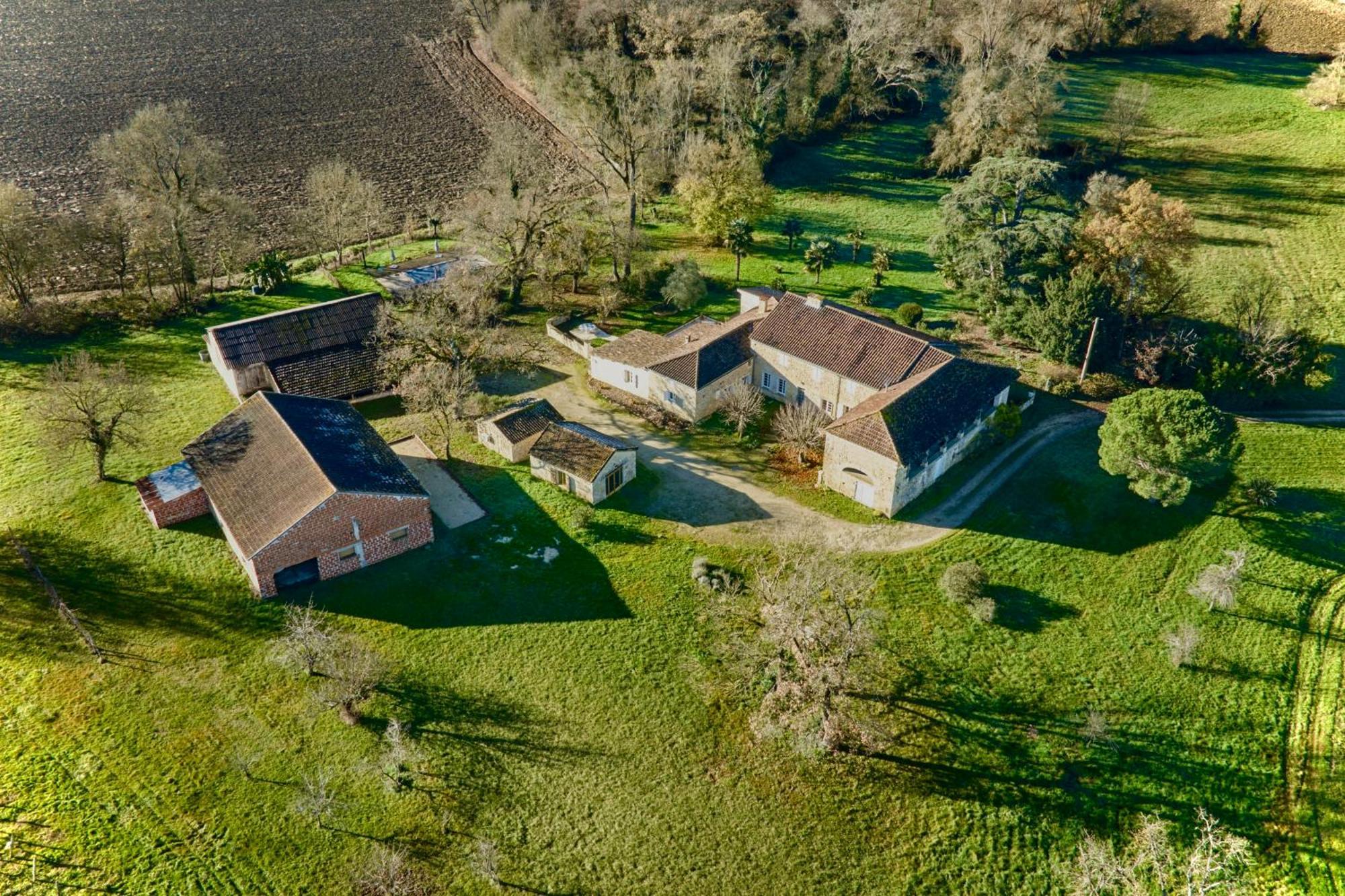 Chambres D'Hotes De Charme Avec Piscine - Le Clos Boissiere Valence-sur-Baïse Kültér fotó